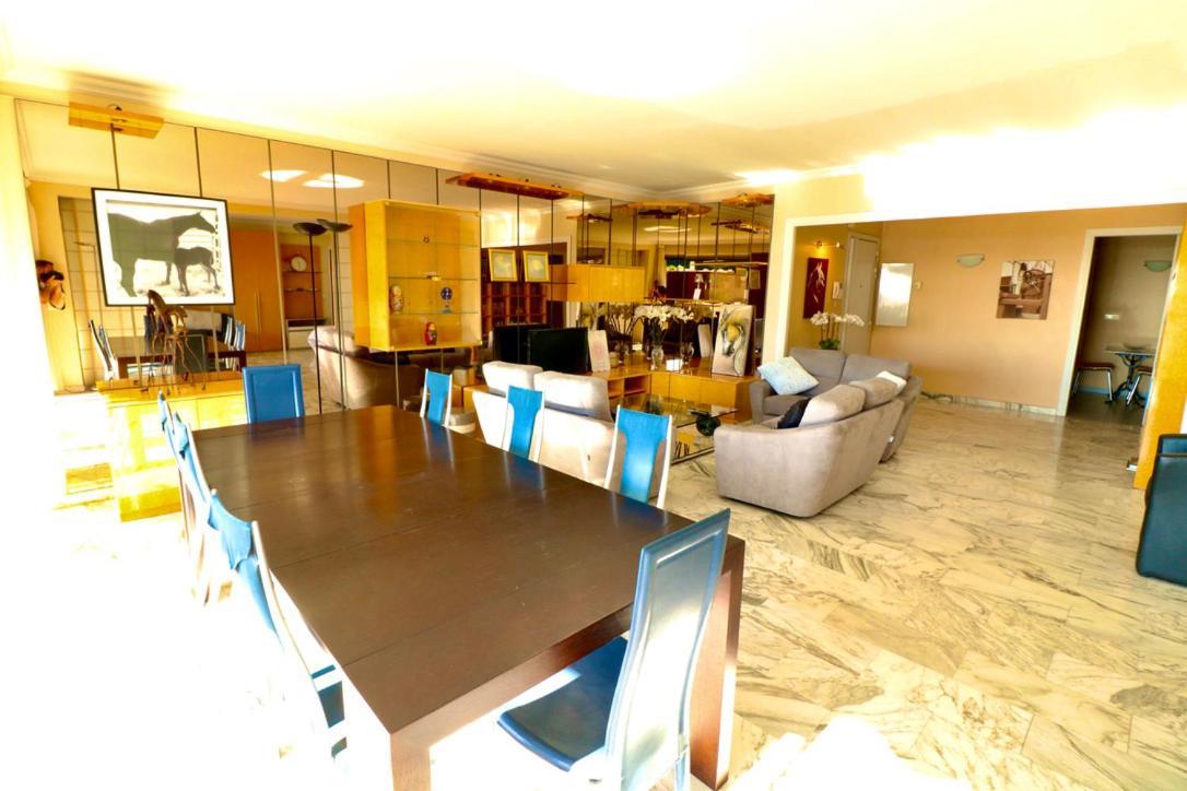 2, 3 And 4 Bedroom Sea View Forville Apartments 5 Mins From The Palais Канны Экстерьер фото